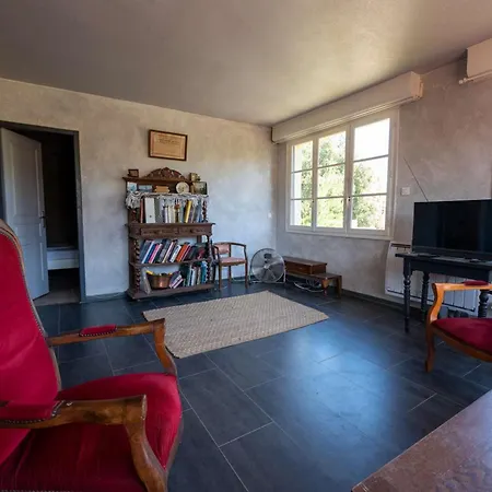 T4 , Jardin Arbore Et Plages A Moins De 5 Min A Pieds Apartment Bormes-les-Mimosas