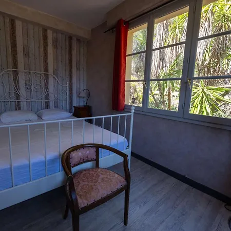 Apartment T4 , Jardin Arbore Et Plages A Moins De 5 Min A Pieds